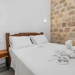 Del Capo * Rhodes City