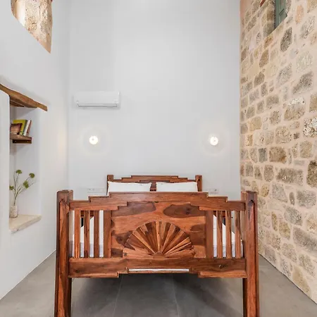 Del Capo * Rhodes City